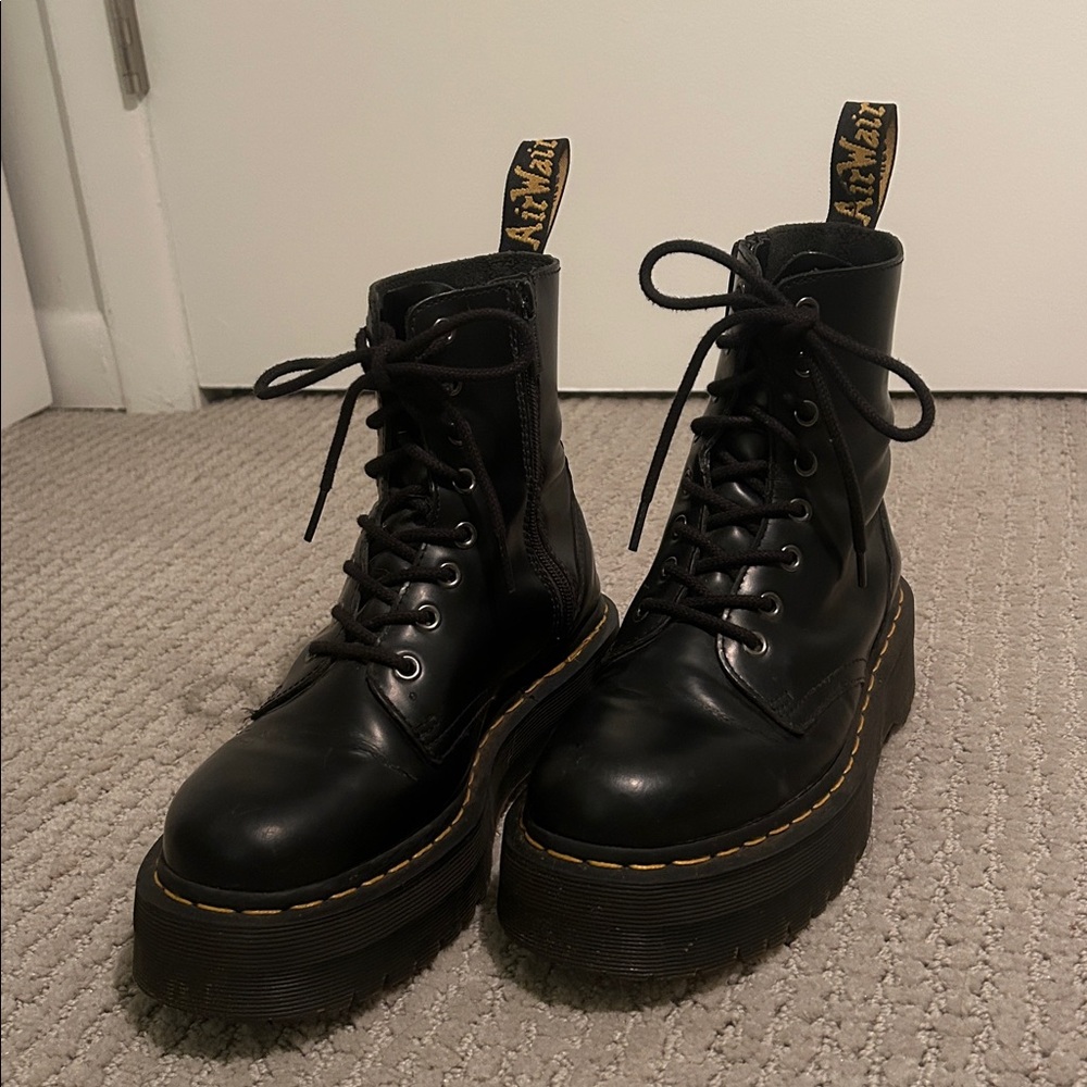 "Dr. Martens Jadon Boot Smooth Leather Platforms." - Picture 3 of 6